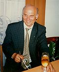 https://upload.wikimedia.org/wikipedia/commons/thumb/0/07/Ryszard_Kapuscinski_by_Kubik_17.05.1997.jpg/120px-Ryszard_Kapuscinski_by_Kubik_17.05.1997.jpg